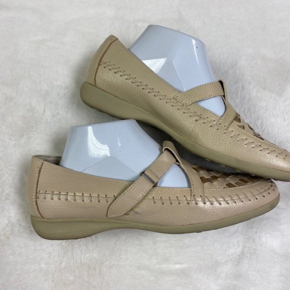 LIKE NEW Mushrooms Leather Woven Loafers Mary Janes Slip on, size 9 - Picture 6 of 13